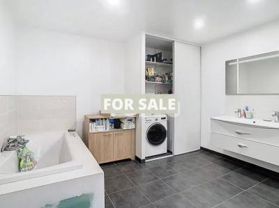 Traditional House with Garden Close to the Coast