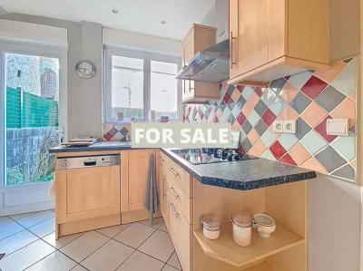 Town House in Great Village Location