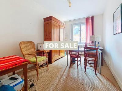 Town House in Great Village Location