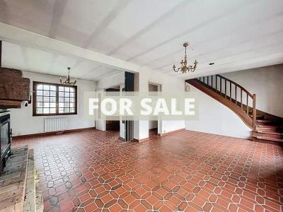 Detached House with Garden by the Coast