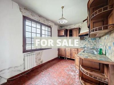 Detached House with Garden by the Coast