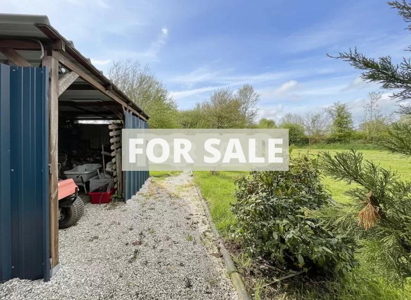 Detached Country House with Landscaped Garden
