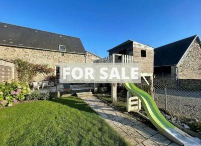 Traditional House with Garden