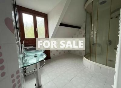 Detached House with Landscaped Garden