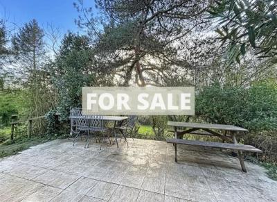 Detached House with Landscaped Garden