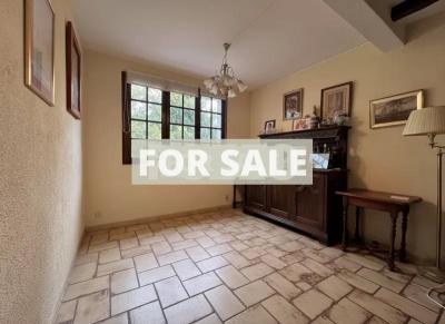 Detached House with Landscaped Garden