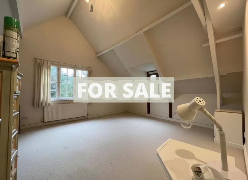 Detached House with Landscaped Garden