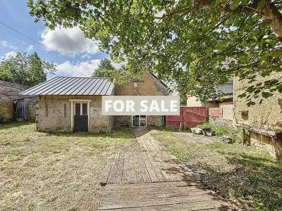 House with Outbuildings 5 minutes from the Coast