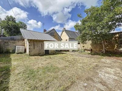 House with Outbuildings 5 minutes from the Coast