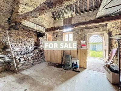 House with Outbuildings 5 minutes from the Coast