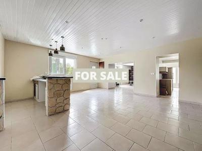 House with Outbuildings 5 minutes from the Coast