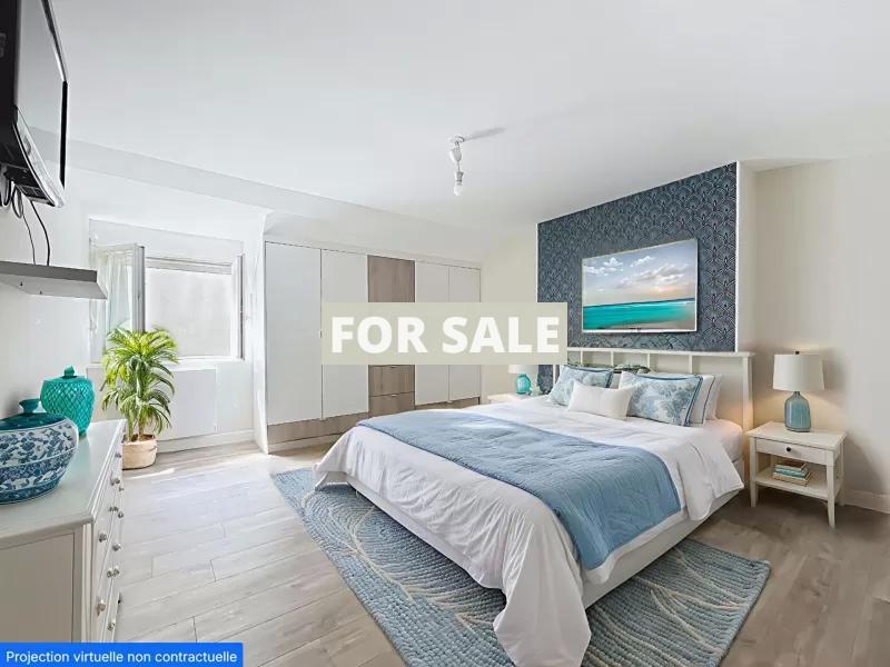 House with Outbuildings 5 minutes from the Coast
