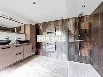 House with Outbuildings 5 minutes from the Coast