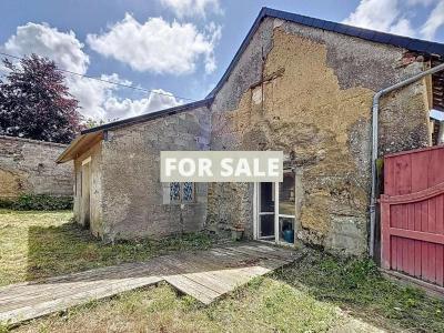 House with Outbuildings 5 minutes from the Coast
