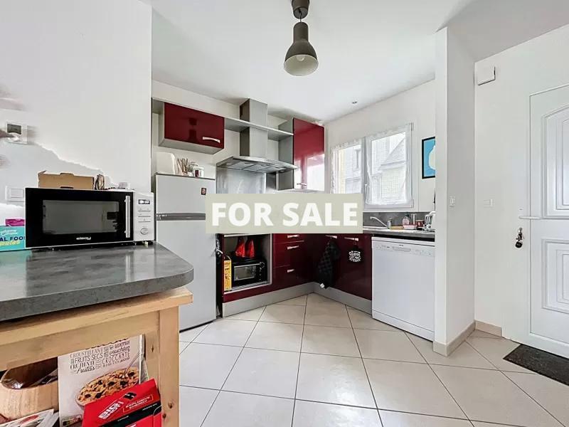 Modern Detached House in Perfect Condition