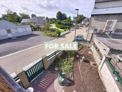 Detached House with Landscaped Garden