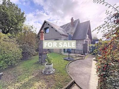 Detached House with Landscaped Garden