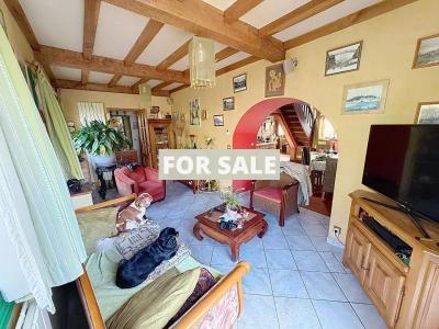 Detached House with Landscaped Garden