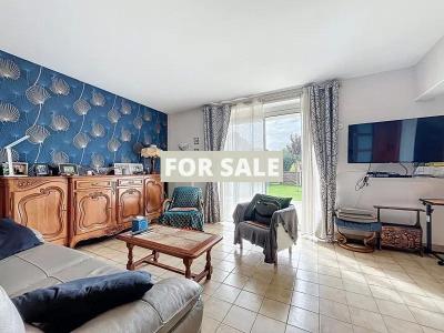 Contemporary House in Great Location