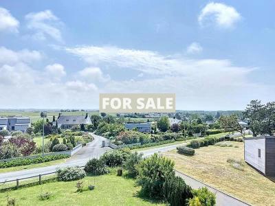 Imposing Detached House with Open Sea View
