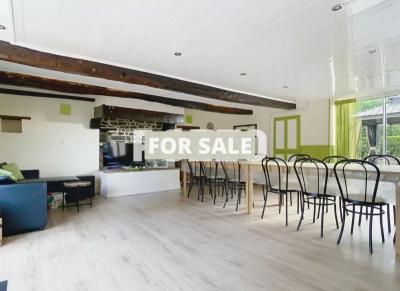 Main House with Swimming Pool Plus 5 Guest Gites