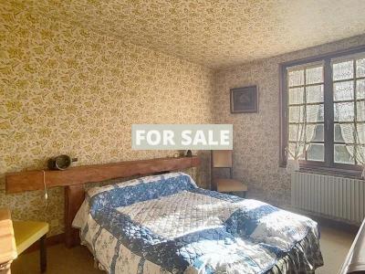 Detached House with Landscaped Garden