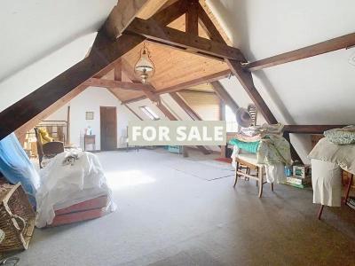 Detached House with Landscaped Garden