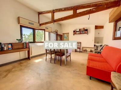 Detached House with Garden by the Coast