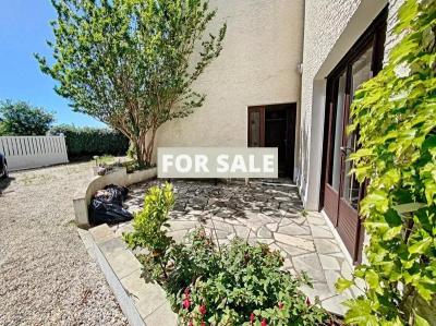 Detached House with Garden by the Coast