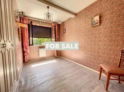 Detached House with Garden by the Coast