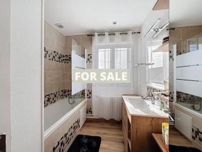 Detached Country House with Outbuilding