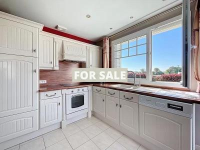 Detached House with Beautiful Garden