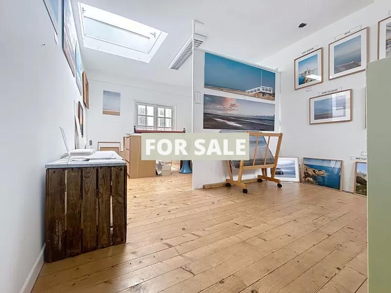 Business Premises For Sale with Apartment