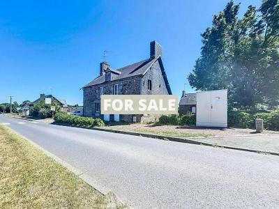 Detached House with Garden