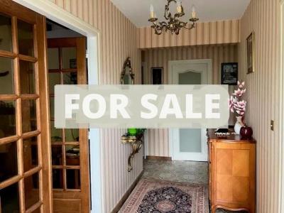 Detached House with Garden