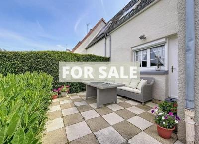 Traditional House with Garden