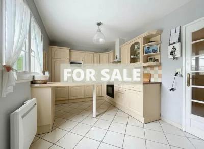 Traditional House with Garden