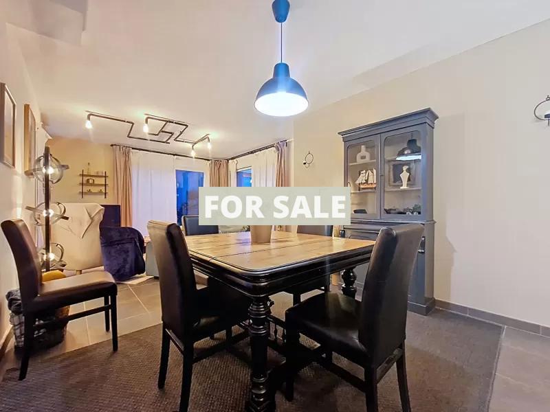 Contemporary Detached House Close to the Coast