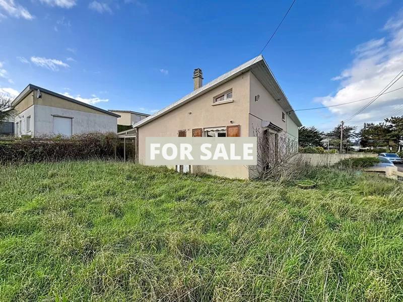 Detached House 200m From the Sea