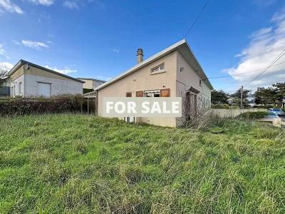 Detached House 200m From the Sea