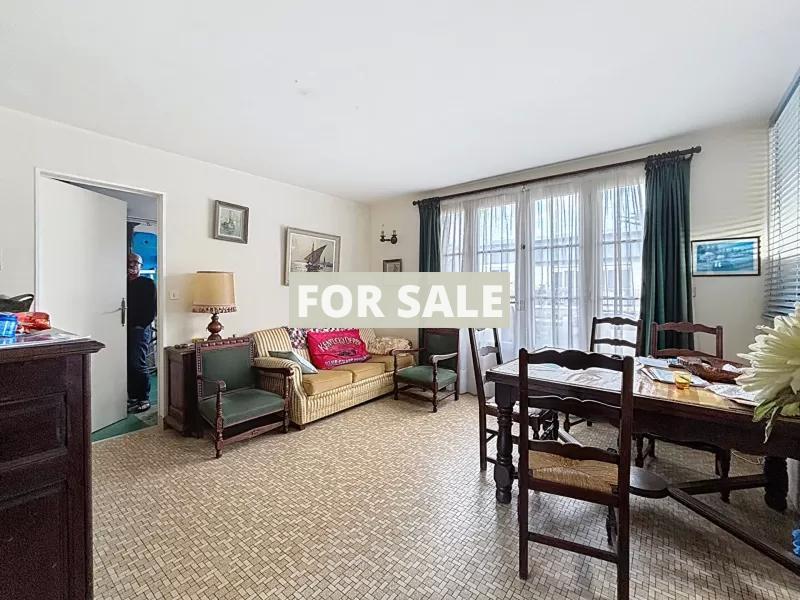 Detached House 200m From the Sea