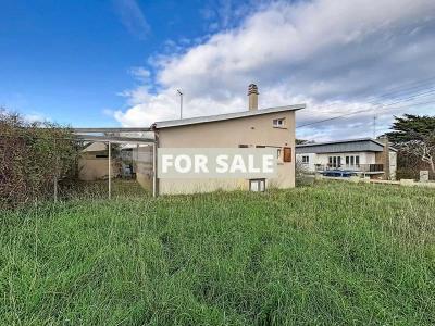 Detached House 200m From the Sea