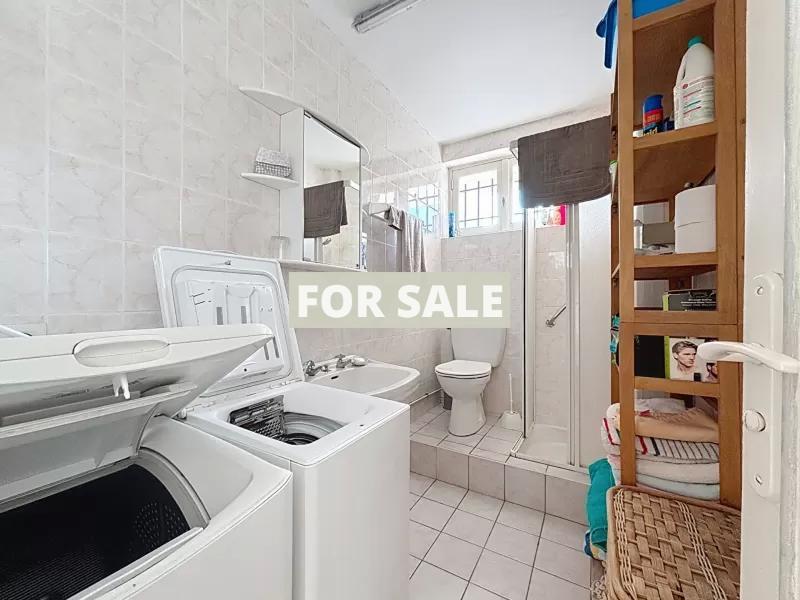 Coastal House in Great Location