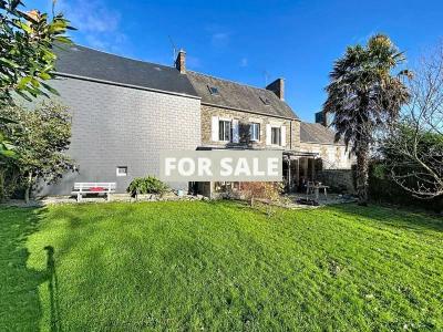 Traditional House with Garden