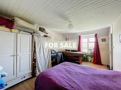 Detached Country House with Outbuilding and Land