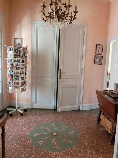 Superb Town House with Garage, Courtyard, a Studio / Gallery