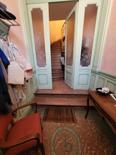 Superb Town House with Garage, Courtyard, a Studio / Gallery