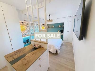 Stunning Contemporary House by the Coast