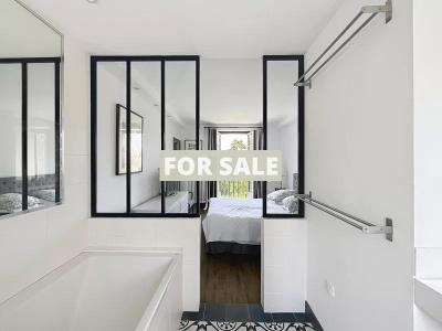 Detached House with Garden and Open View