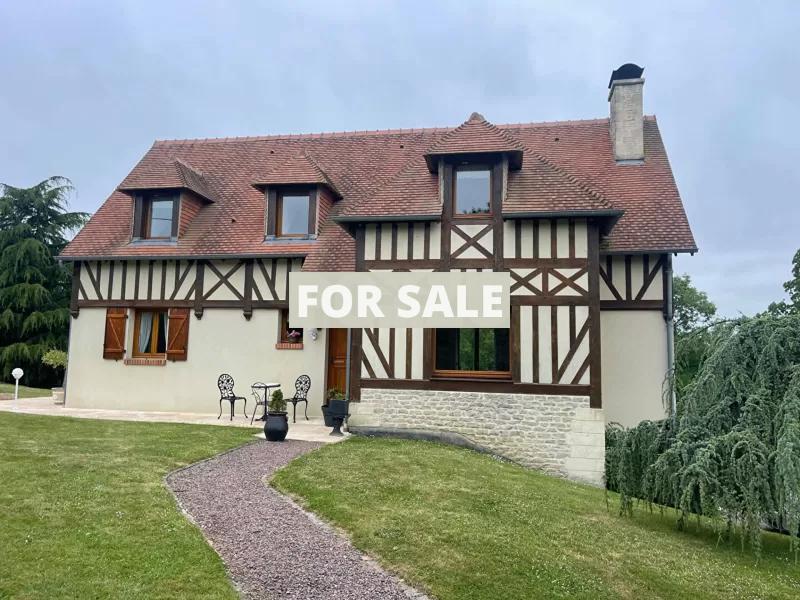 Detached Character House Near to the Coast